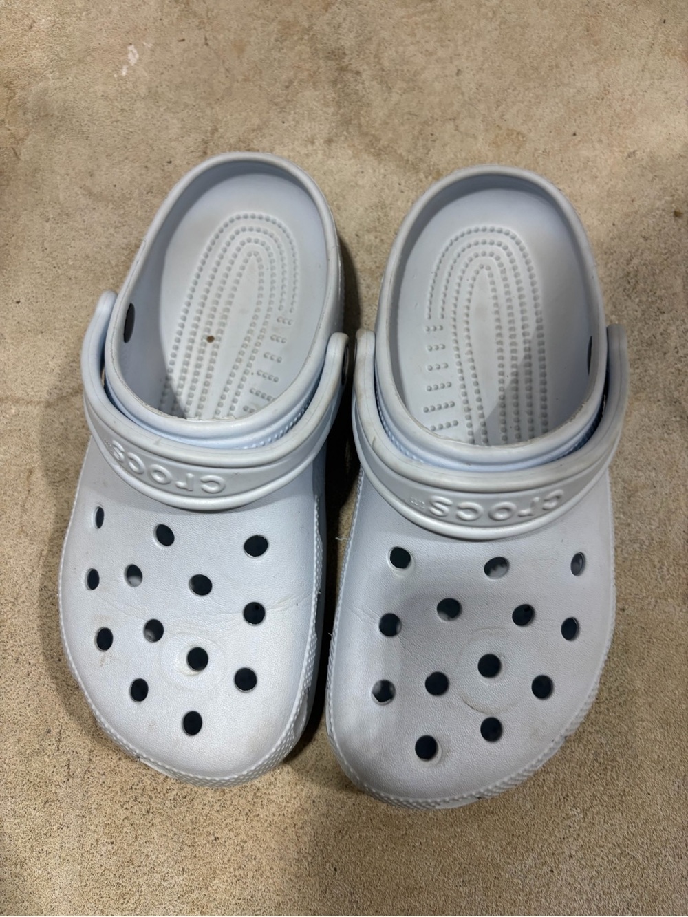 CROCS Kids Classic Clog in Light Gray/White
